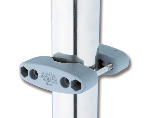 TREM Support balcon pour hampe Ø20-40mm Trem TREM Support balcon pour hampe Ø20-40mm Trem